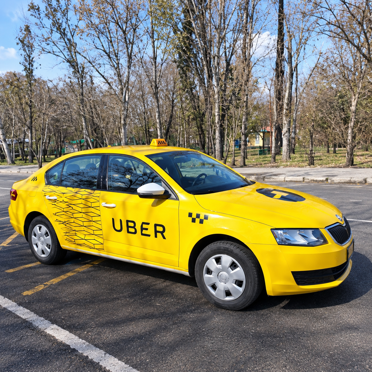 ¡LOS TAXIS AMARILLOS SE SUBEN A UBER! QUITO ESTRENA UNA NUEVA FORMA DE PEDIR TRANSPORTE DESDE EL CELULAR